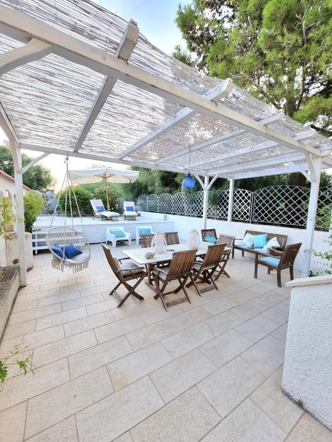 Vista Mare Su Tre Piani Con Giardino Villa Falerna Ngoại thất bức ảnh