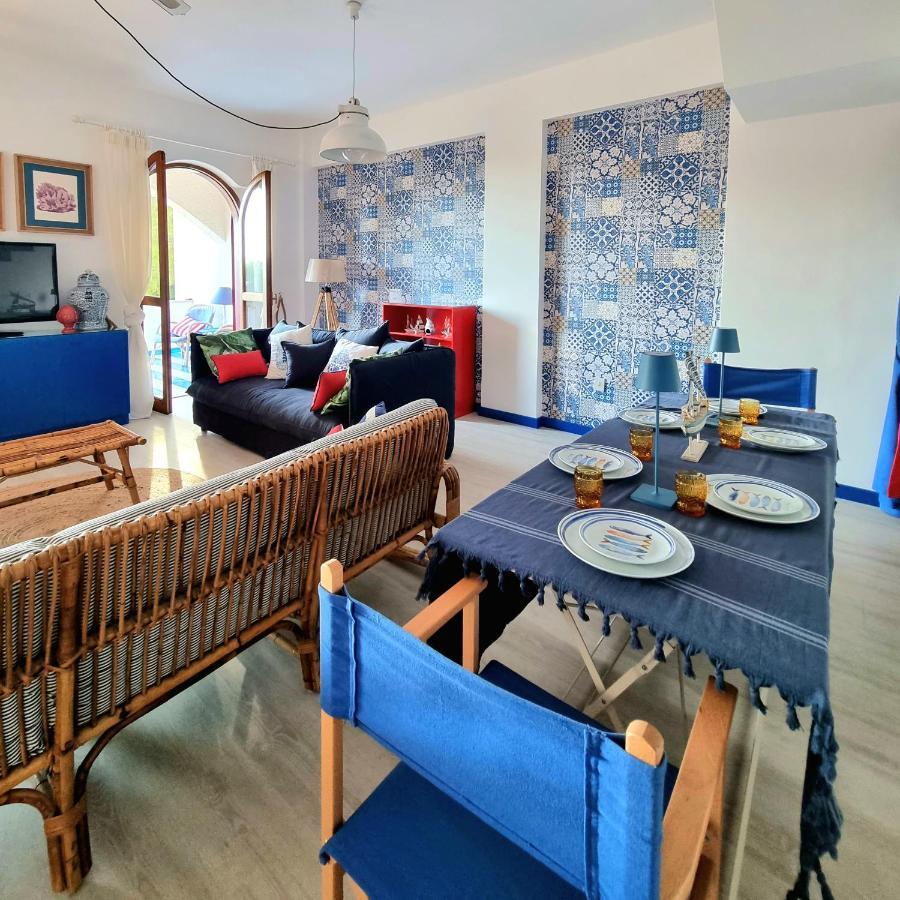 Vista Mare Su Tre Piani Con Giardino Villa Falerna Ngoại thất bức ảnh