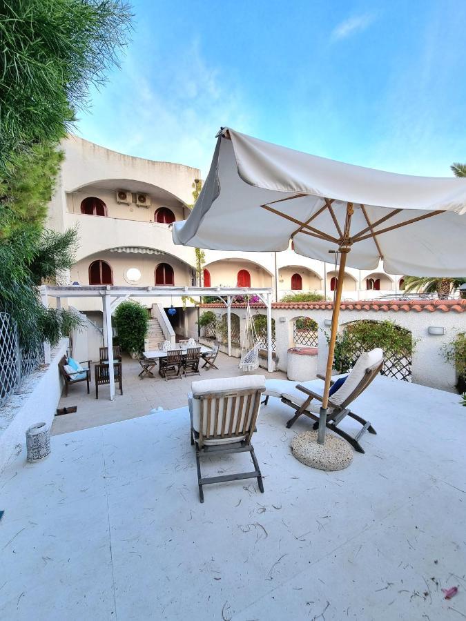 Vista Mare Su Tre Piani Con Giardino Villa Falerna Ngoại thất bức ảnh